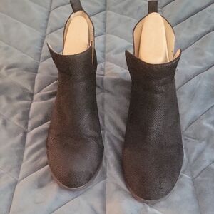 Journee Collection Black Ankle Booties with V-cut Sides